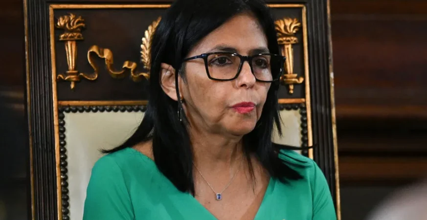 Trump diz considerar