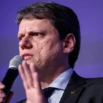 O que acontecerá quando o cruzeiro atingido por hantavírus atracar na Espanha?