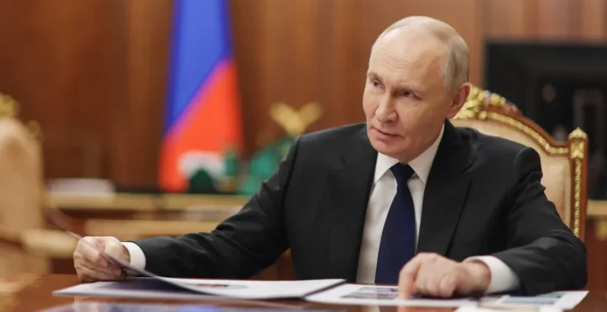 Putin afirma que o conflito na Ucrânia está