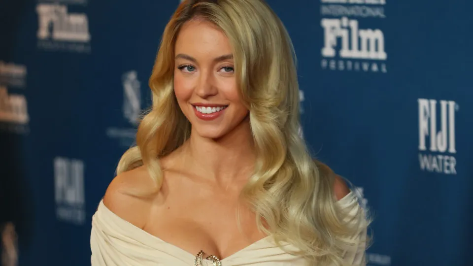 Produtoras de conteúdo no OnlyFans se revoltam com Sydney Sweeney em