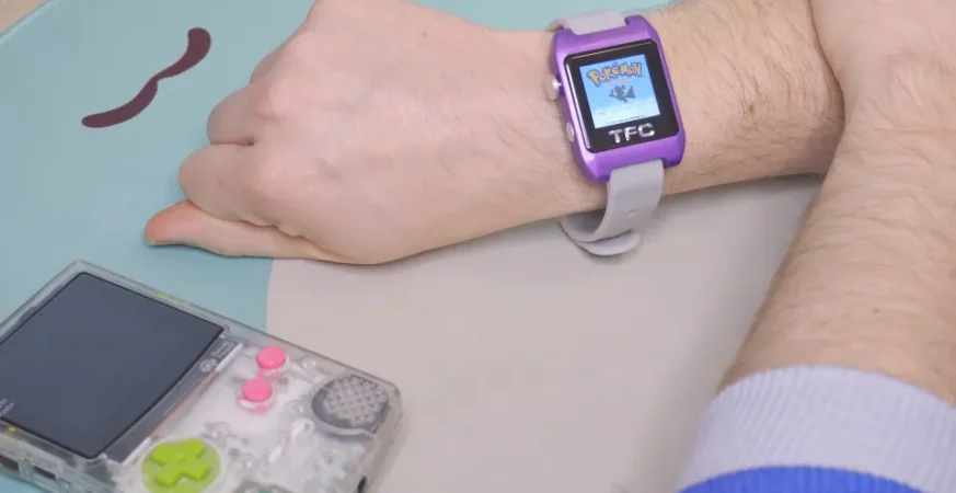 Youtuber cria relógio que também é um Game Boy; veja!