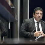 Magno Malta registra boletim de ocorrência contra técnica de enfermagem após acusação