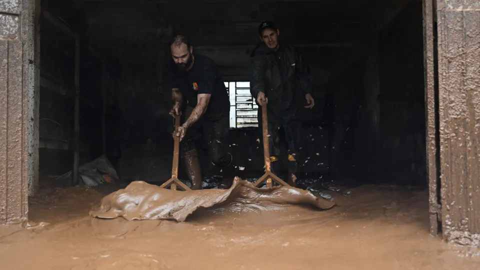 Temporal no RS deixa desalojados e provoca danos em 19 cidades