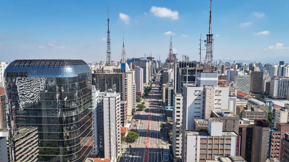Confusões marcam ato esvaziado da direita na avenida Paulista
