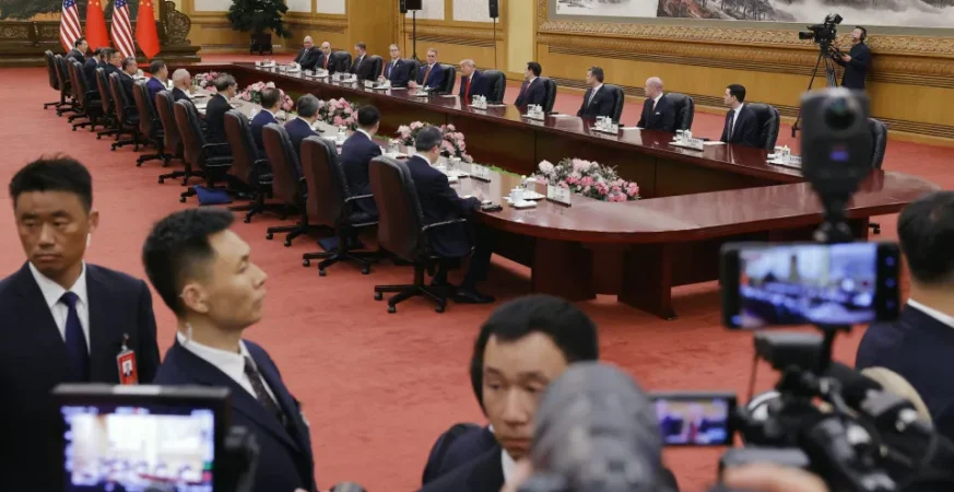 Trump e Xi encerram reunião marcada por tensão sobre Taiwan e comércio
