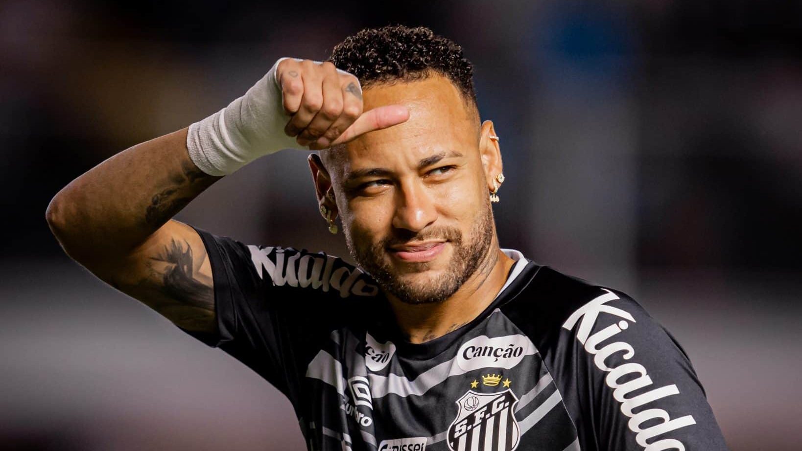 Ancelotti fala sobre convocação de Neymar: “Avaliar bem os prós e os contras”