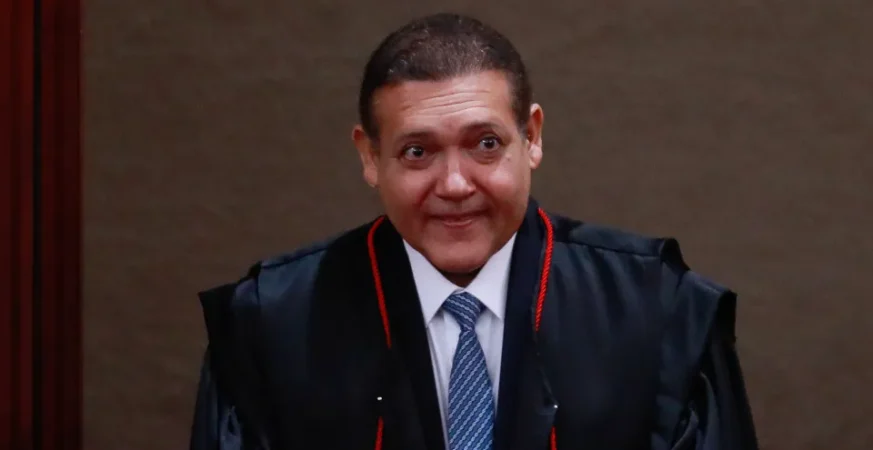 Kassio assume TSE após aproximação com governo Lula e sob desconfiança de aliados de Bolsonaro