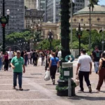 São Paulo tem previsão de calor de 28°C e chuva fraca na tarde desta terça (5)