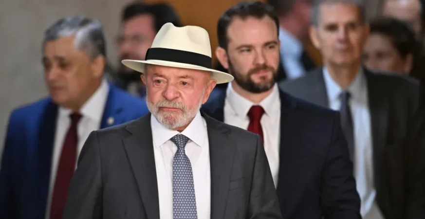 Aprovação de Lula é de 42%, mostra pesquisa RealTime Big Data