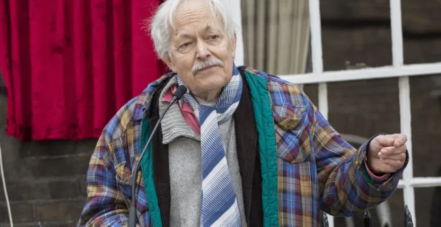 Ator de Star Wars, Michael Pennington morre aos 82 anos