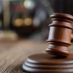 Advogado pede condenação do próprio cliente em SC e surpreende juíza