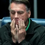 Defesa de Bolsonaro admite que ele pediu conserto em arma, mas nega correlação com fim da domiciliar