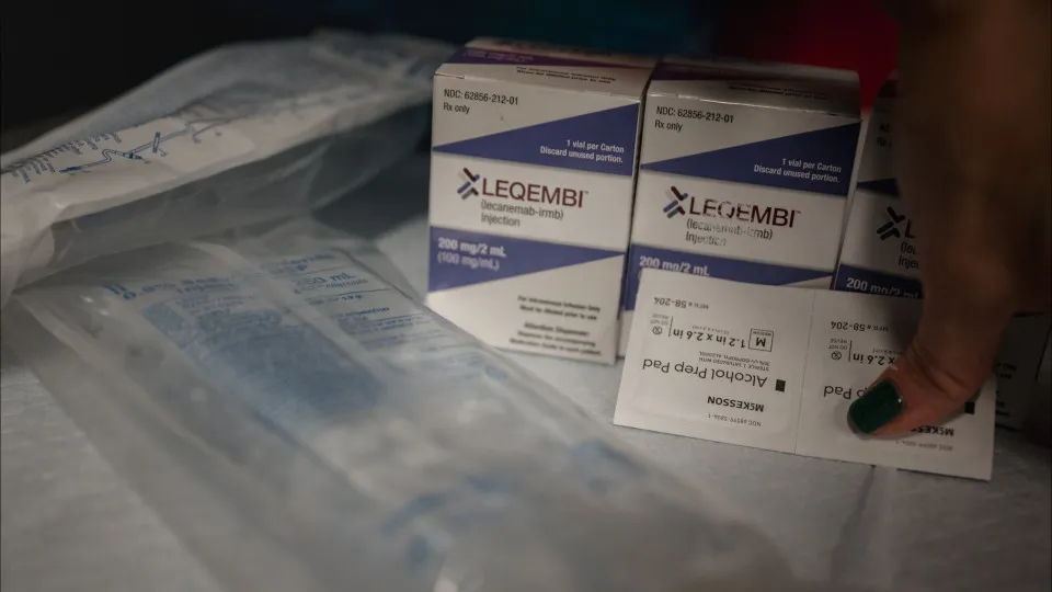 Medicamento para Alzheimer inicial começa a ser vendido no Brasil