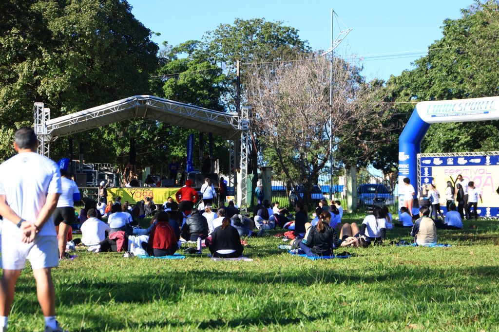 Festival de Yoga Vida Saudável celebra bem-estar, inclusão e conexão com a natureza no Parque das Nações Indígenas