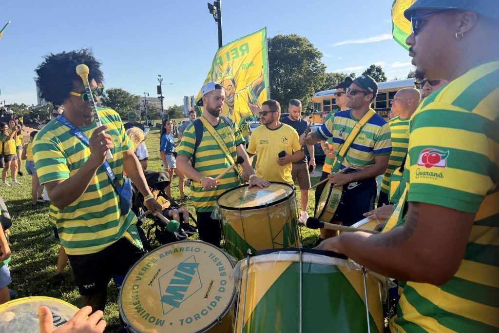 Movimento Verde e Amarelo: a história e as críticas à torcida da Seleção na Copa