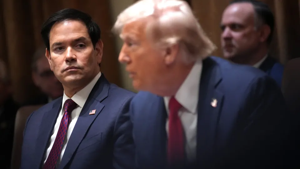 Rubio agradece Flávio Bolsonaro por defender interesses dos EUA no Brasil