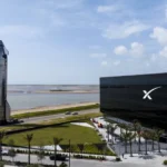 SpaceX lança oferta privada de notas seniores e informa caixa de US$ 100,8 bi