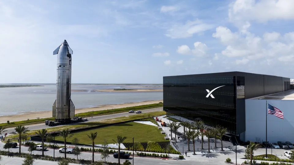 SpaceX lança oferta privada de notas seniores e informa caixa de US$ 100,8 bi