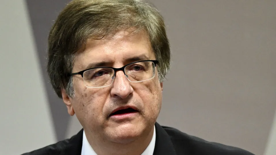 Gonet diz que não vê falta grave no caso da arma de Bolsonaro 