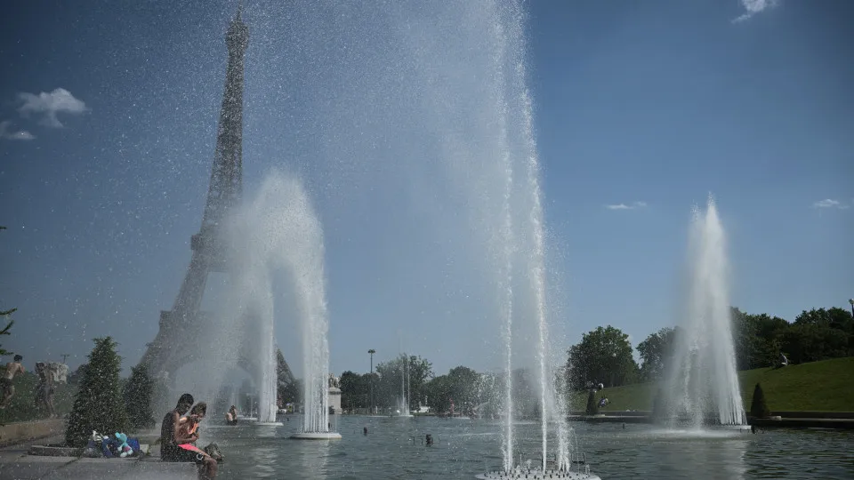 Calor extremo na Europa quebra recordes e pressiona sistema de saúde