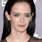Eva Green é hospitalizada após lesionar perna durante gravação de