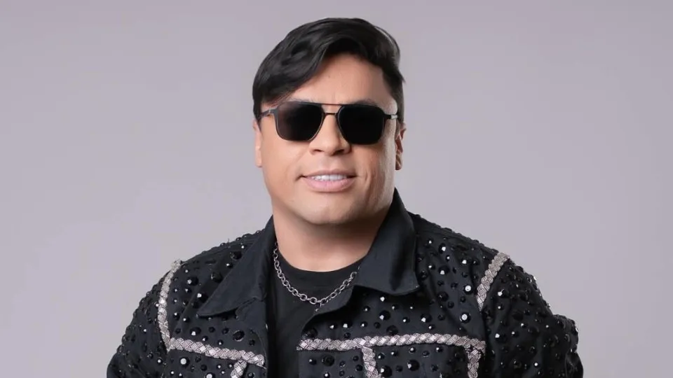 Morre cantor Neto Araújo, da banda Cavaleiros do Forró, aos 42 anos