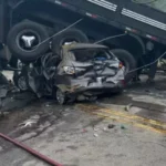 Mesmo caminhão se envolve em três acidentes e deixa dois mortos no CE