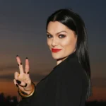 Jessie J anuncia fim de noivado com pai de seu filho