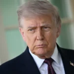 Trump ataca sistema eleitoral e acusa China de interferir em 2020 em fala com teorias da conspiração