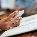 Comissão Europeia defende vedar acesso dos mais jovens a redes sociais