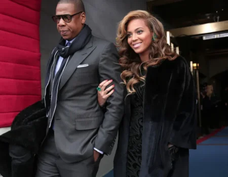 Homem é preso após bater carro no portão de Jay-Z e Beyoncé
