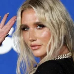 Kesha conta que coleciona dentes humanos e diz que isso