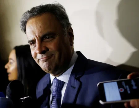 Aécio desiste de disputar a Presidência, e PSDB ficará sem candidato ao Planalto