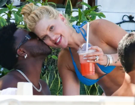 Vini Jr. e Virginia trocam beijos em praia do Rio após reatarem namoro