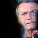 Moraes prorroga prisão domiciliar de Bolsonaro