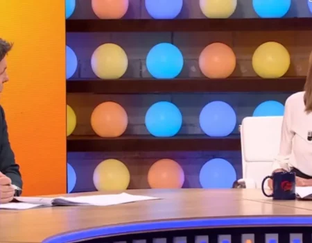 Jornalista abandona programa ao vivo e dispara: