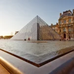 Ladrões do Museu do Louvre dizem que mandante do crime queria mais joias