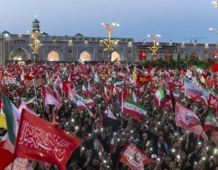 43 milhões de pessoas participaram nas cerimônias fúnebres de Khamenei