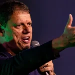 Tarcísio diz que condenação de Eduardo Bolsonaro foi injusta