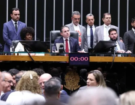 Anistia a motoristas por protestos após derrota de Bolsonaro é aprovada