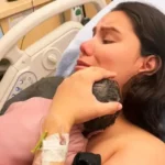 Jovem dá à luz dormindo e bebê fica protegido por cobertores