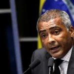 Romário mantém mandato no Senado enquanto está nos EUA comentando Copa do Mundo
