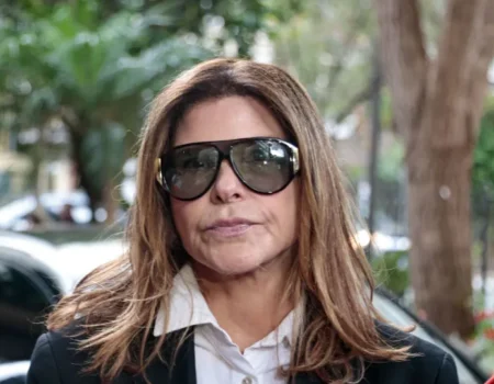 Cristiana Oliveira rebate críticas sobre idade: