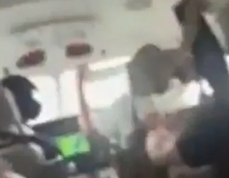 Passageiros entram em desespero após aeronave
