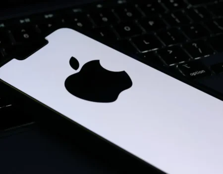Apple processa OpenAI e acusa empresa de roubar segredos comerciais