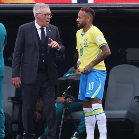 neymar e carlo ancelotti pela seleção