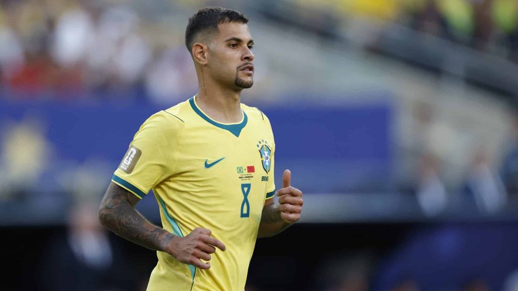 Bruno Guimarães se pronuncia após eliminação do Brasil: “O sonho não acabou”
