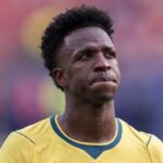 Dias depois, Vini Jr. lamenta eliminação do Brasil na Copa: “Injusto manter o silêncio”