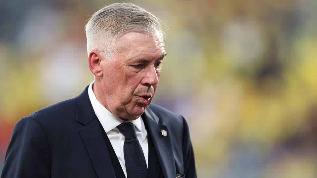 Romário dispara contra Ancelotti após eliminação do Brasil: “Rasgaria o contrato”