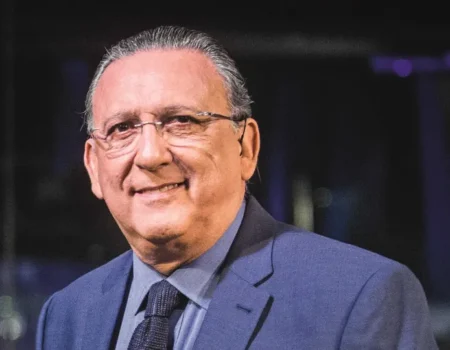 Faustão pede, e Galvão Bueno diz que pode voltar na Copa de 2030: